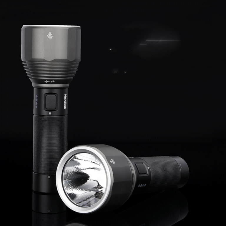 Lampe Torche Nextorch ED20 - 2200 Lumens - Rechargeable - LED - Noire