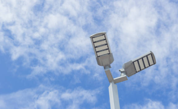 Les lampes solaires comme solution durable pour l'éclairage d'urgence et de catastrophe