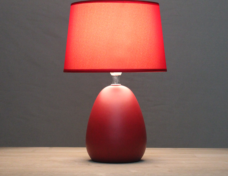 Illuminez votre espace avec des lampes de table en céramique