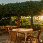 Conseils d'éclairage pour Restaurants en Plein Air.